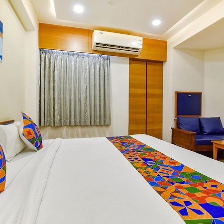 Fabhotel Prime Grand Unity, Changodar Ahmedabad Exteriör bild